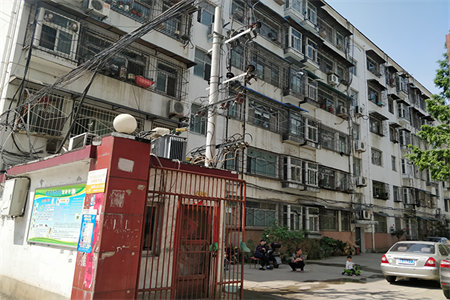 御景华庭7楼3室2厅2卫带储藏室包过户